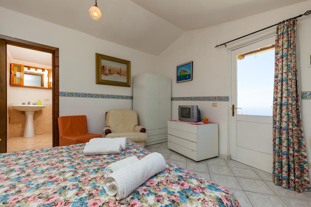 Nitrodi Experience Guest House Barano d'Ischia ภายนอก รูปภาพ