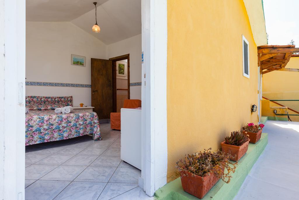 Nitrodi Experience Guest House Barano d'Ischia ภายนอก รูปภาพ